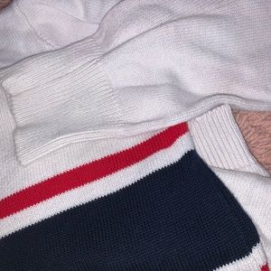 Brandy Melville sweater